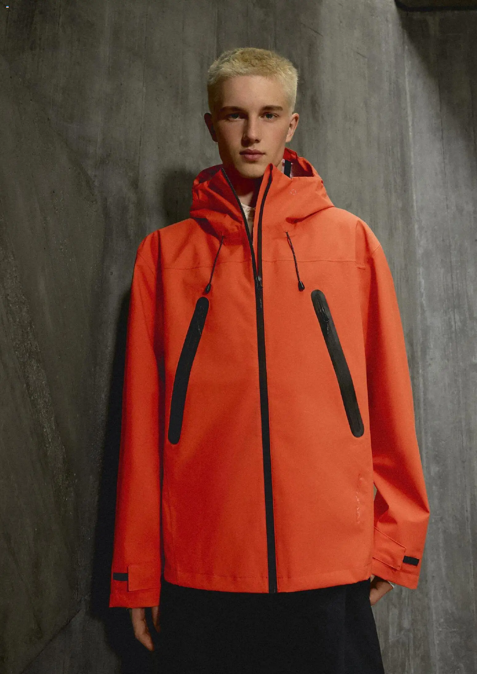 Vista previa las ofertas de la tienda Bershka - Bershka catálogo Men's clothing desde el 01/10/2026 